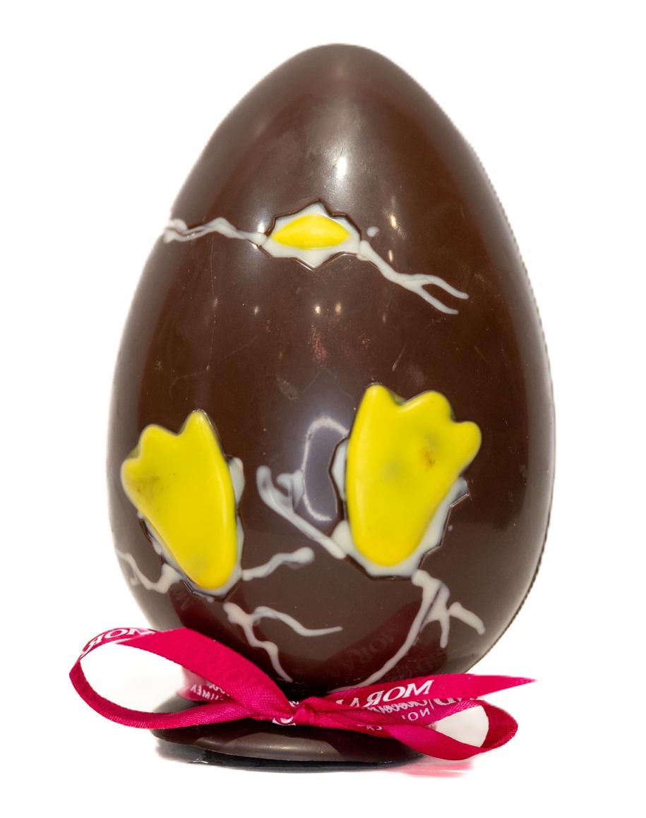 Oeuf poussin noir garni